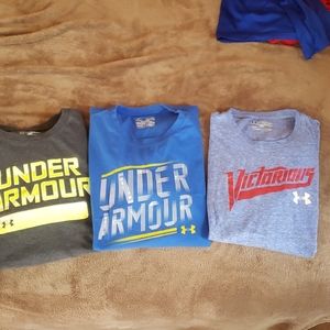 Under Armour T's